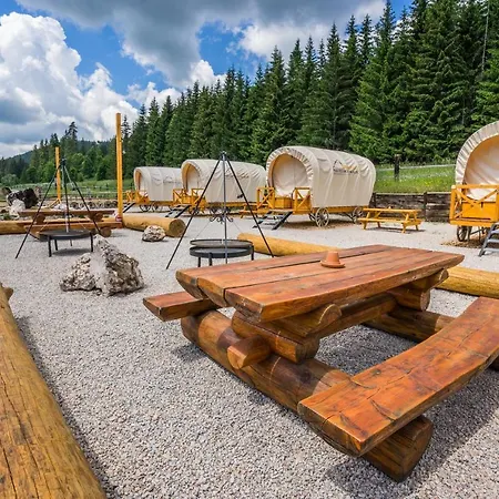 Ranc Pod Ostrou Skalou בית כפרי