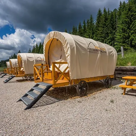 בית כפרי Ranc Pod Ostrou Skalou