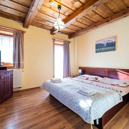 Ranc Pod Ostrou Skalou Country house *