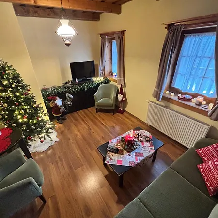 Ranc Pod Ostrou Skalou * Stratena